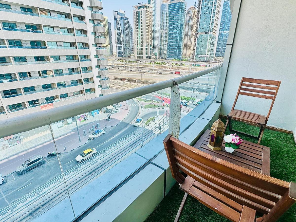 Diamond Crown - Studio Holiday Apartment In Dubai Marina Buitenkant foto